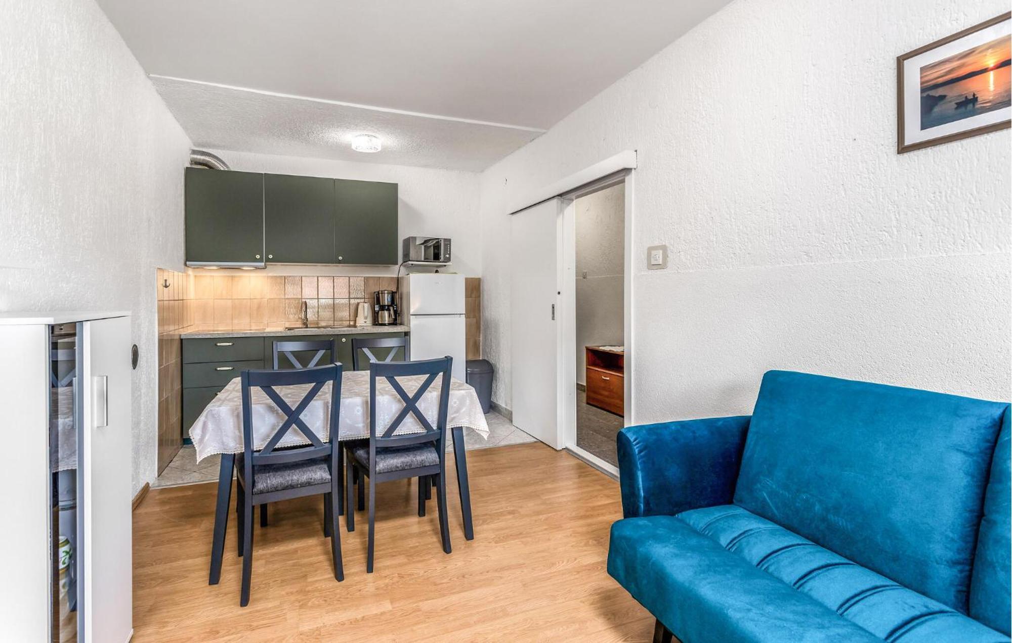 Amazing Apartment In Sveti Juraj With Kitchen Zewnętrze zdjęcie