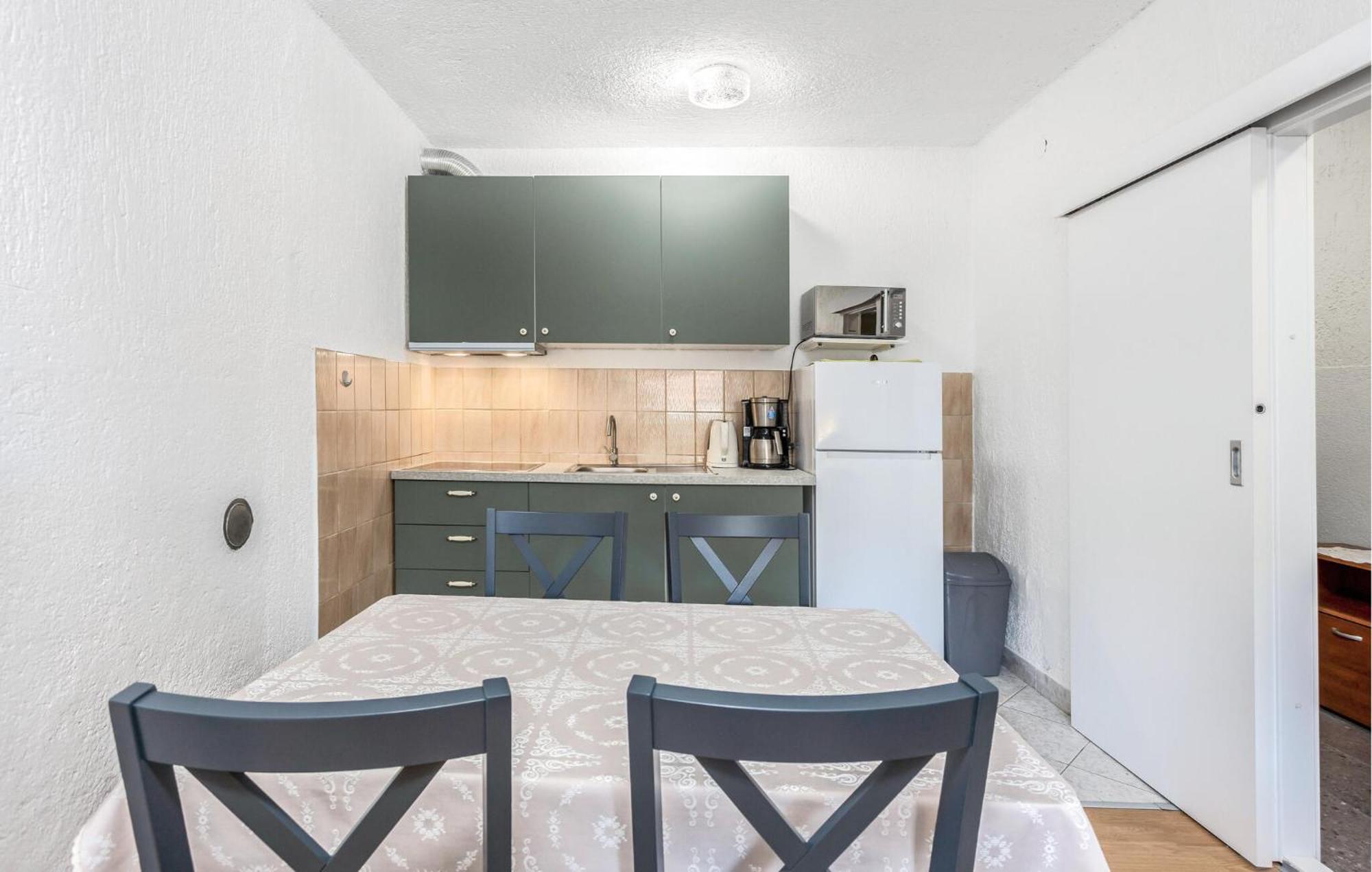 Amazing Apartment In Sveti Juraj With Kitchen Zewnętrze zdjęcie